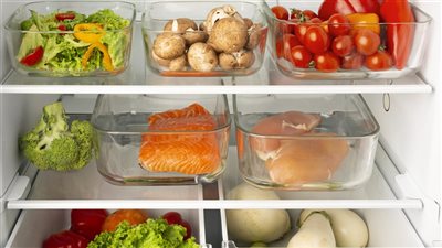 ليس كل طعام يصلح للتبريد.. تخزين الطعام بالثلاجة قد يجعله ساما 