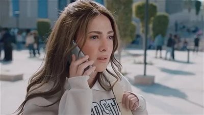 مسلسل عايشة الدور الحلقة الخامسة.. مكالمة غامضة تثير قلق دنيا سمير غانم 