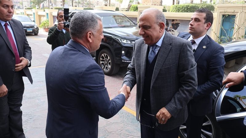 زيارة وزير الكهرباء