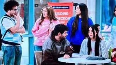 مسلسل عايشة الدور الحلقة التاسعة..جوابات عايشة تثير أزمة عائلية وتثير شكوك حولها