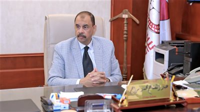 محافظ سوهاج يُكلف وكيل وزارة الإسكان برئاسة لجنة استئناف أعمال البناء بالمحافظة