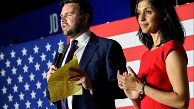 دي فانس وزوجته يزوران قاعدة أمريكية في جزيرة جرينلاند وسط سخط شعبي 