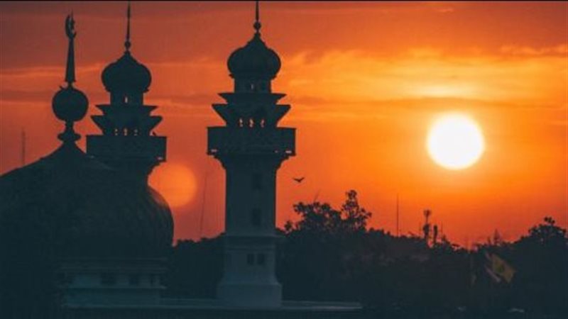 موعد الشروق اليوم