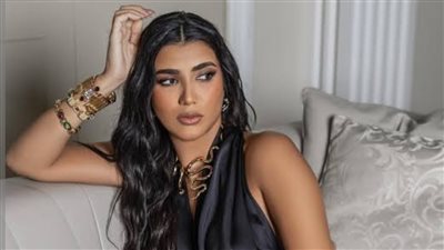 ريم سامي تسافر إلى الولايات المتحدة لاستقبال مولودها الأول