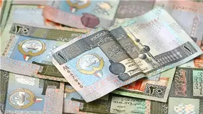 سعر الدينار الكويتي اليوم الخميس 3-4-2025 داخل البنوك والسوق السوداء 