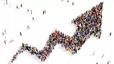 كم عدد سكان مصر 2025؟.. التحديات والفرص (القاهرة الأكثر كثافة)