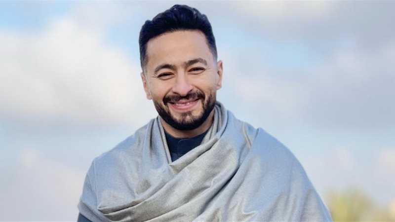 الفنان حمادة هلال