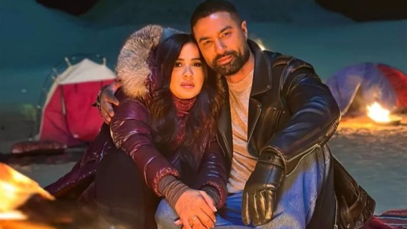 أبطال مسلسل وتقابل