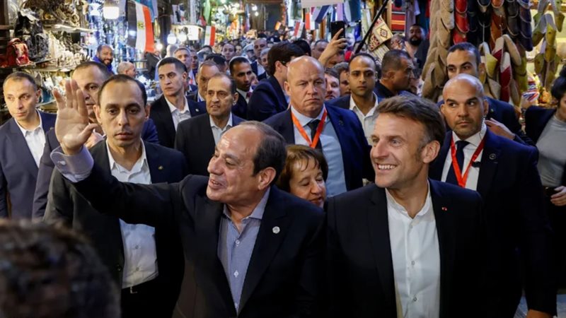 ماكرون والسيسي