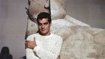 من ميشيل شلهوب إلى نجم عالمي.. حكاية عمر الشريف كما لم تُروَ من قبل