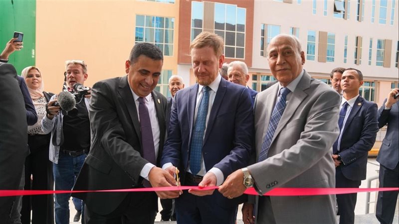 افتتاح جامعة ساكسوني