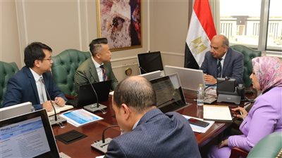  مباحثات وزير الكهرباء مع مسئولي ستيت جريد للتوسع باستخدام بطاريات تخزين الطاقة 