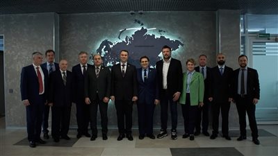 متابعات رئيس المحطات النووية لتصنيع معدات محطة الضبعة داخل مصنع إيزورا الروسي