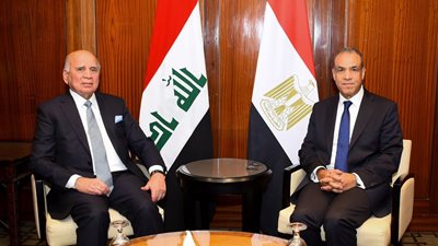 أبرزها التعاون الثنائي والقضايا الإقليمية.. 4 ملفات علي طاولة وزير الخارجية ونظيره العراقي