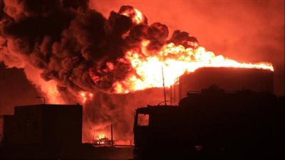 أول تعليق من الجيش الإسرائيلي بعد الغارات الجوية التى إستهدفت ميناء الحديدة