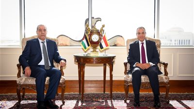 عاجل.. 3 ملفات ساخنة علي طاولة وزير الخارجية ونائب رئيس دولة فلسطين