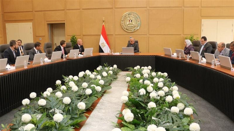 مباحثات مكثفة بين