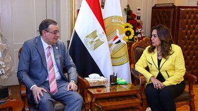 3 ملفات هامة علي طاولة وزيرة التنمية المحلية ورئيس الجهاز المركزي للتنظيم والإدارة