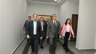 بالصور.. محافظ الجيزة يصدر توجيهات عاجلة بشأن مركز إمبابة لعلاج الإدمان بعد زيارته