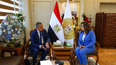 3 ملفات هامة علي طاولة وزيرة التنمية المحلية ومحافظ جنوب سيناء.. تعرف عليهم