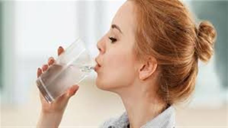 أضرار شرب الماء