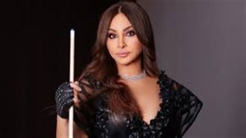 إليسا تحتفى بفسخ
