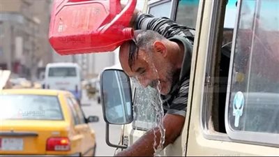 استعد ليوم خانق.. طقس شديد الحرارة وشبورة كثيفة واضطراب بحري غدًا الأحد