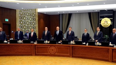 مجلس الوزراء يقف دقيقة حدادًا على أرواح ضحايا 