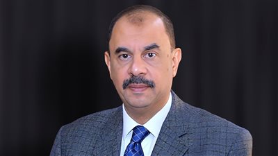 محافظ سوهاج يتابع الموقف التنفيذي لمشروعات الرصف بعدد من مراكز المحافظة