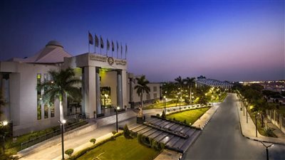جامعة مصر للعلوم والتكنولوجيا تستعد للعام الدراسى الجديد بأقوى خدمات تعليمية شاملة
