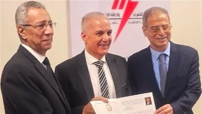 حصول إعداد القادة