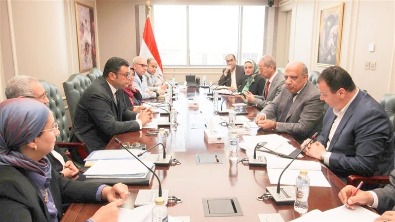 مباحثات مكثفة بين