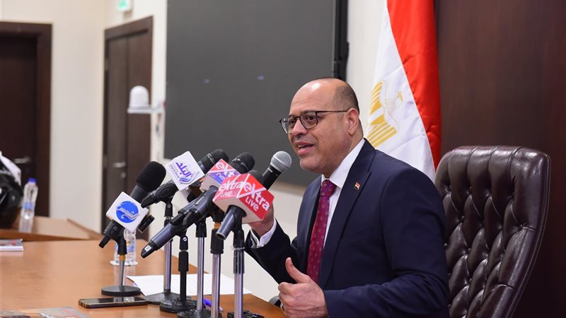 وزير العمل محمد جبران