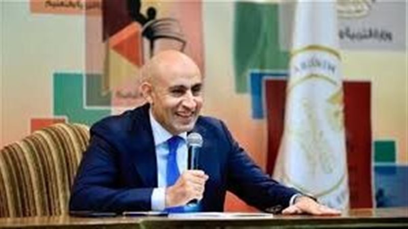خلال ساعات، وزير