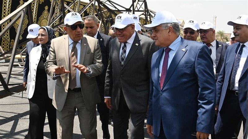 وزير الكهرباء