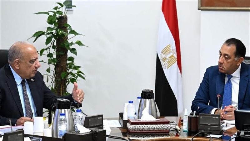 رئيس الوزراء ووزير