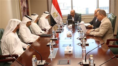 وزير الكهرباء يبحث مع «مصدر» خطة التحول الطاقي وتنفيذ مشروعات الطاقة المتجددة