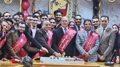 طلاب من أجل مصر بجامعة سوهاج يفتتحون العام الدراسي باحتفالية مهيبة