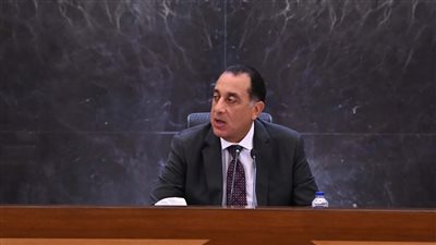 رئيس الوزراء يبحث تسريع طرح الشركات الحكومية وتنشيط البورصة لجذب الاستثمارات