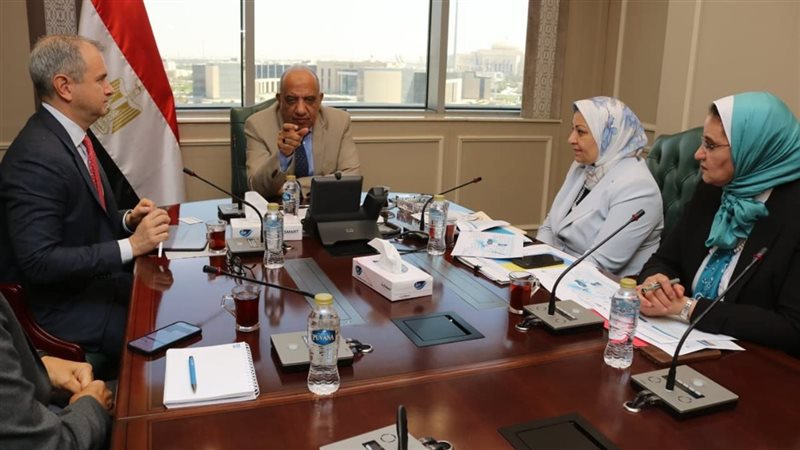 مباحثات وزير الكهرباء