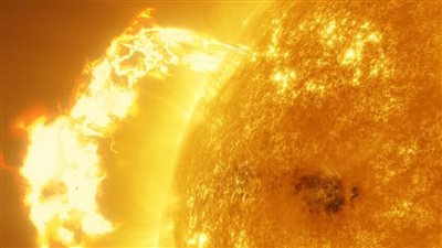 اكتشاف علمي يكشف سر “المطر الشمسي” ويفتح آفاقًا جديدة لفهم الشمس