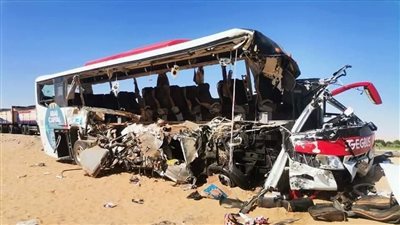تفاصيل إصابة 31 شخصًا في انقلاب أتوبيس نقل عام بـ الوادي الجديد