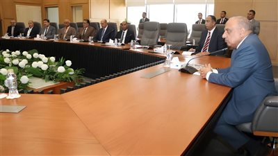  وزير الكهرباء يتابع تنفيذ الخطة الأمنية المتكاملة بجميع مواقع العمل على مستوى الجمهورية