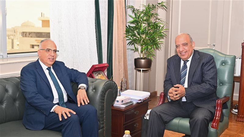 وزيرا الكهرباء والري