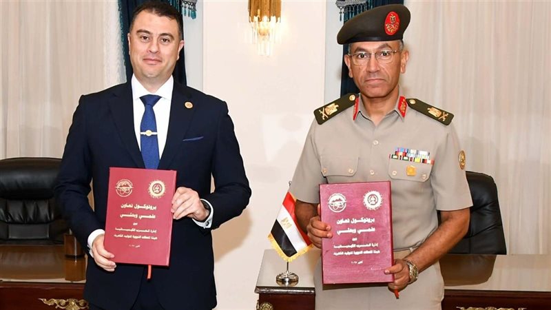 تعاون علمي بين إدارة