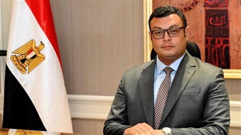 وزير الإسكان 