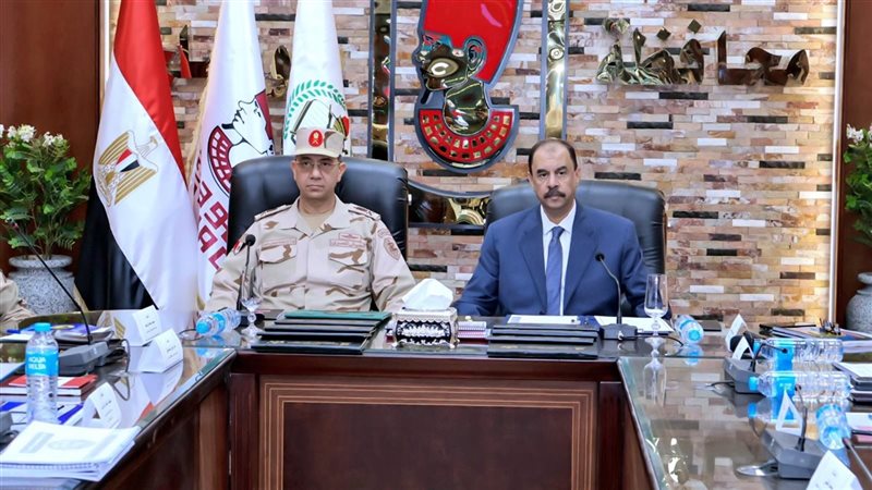 محافظ سوهاج وقائد