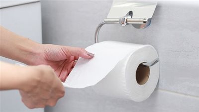 الإفتاء تجيب: هل يجوز الاستنجاء بالمناديل الورقية فقط؟