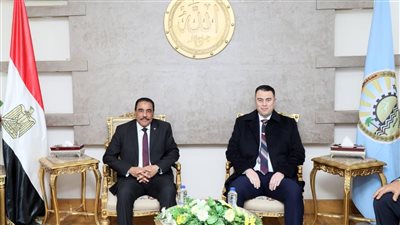 رئيس هيئة المحطات النووية يلتقي محافظ مطروح لدعم مشروع الضبعة النووي