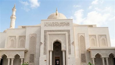 بعد أداء الرئيس السيسي صلاة الفجر رسميًا.. معلومات عن مسجد العزيز الحكيم